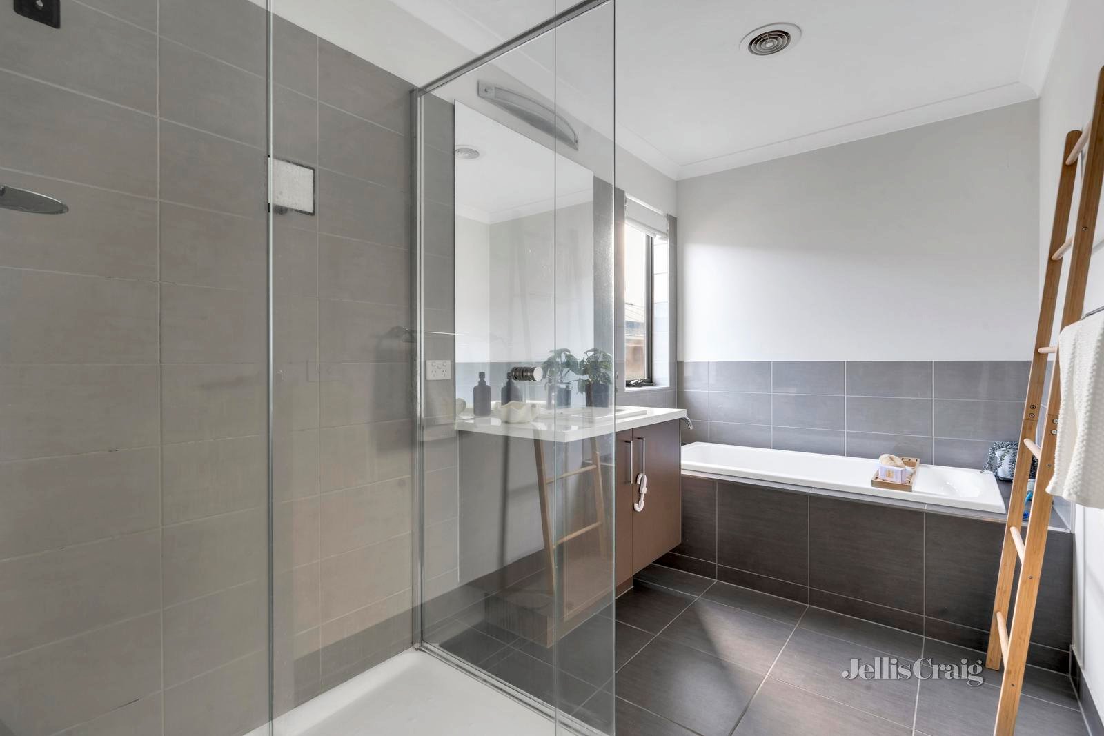 31 Danthonia Street, Coburg North image 11