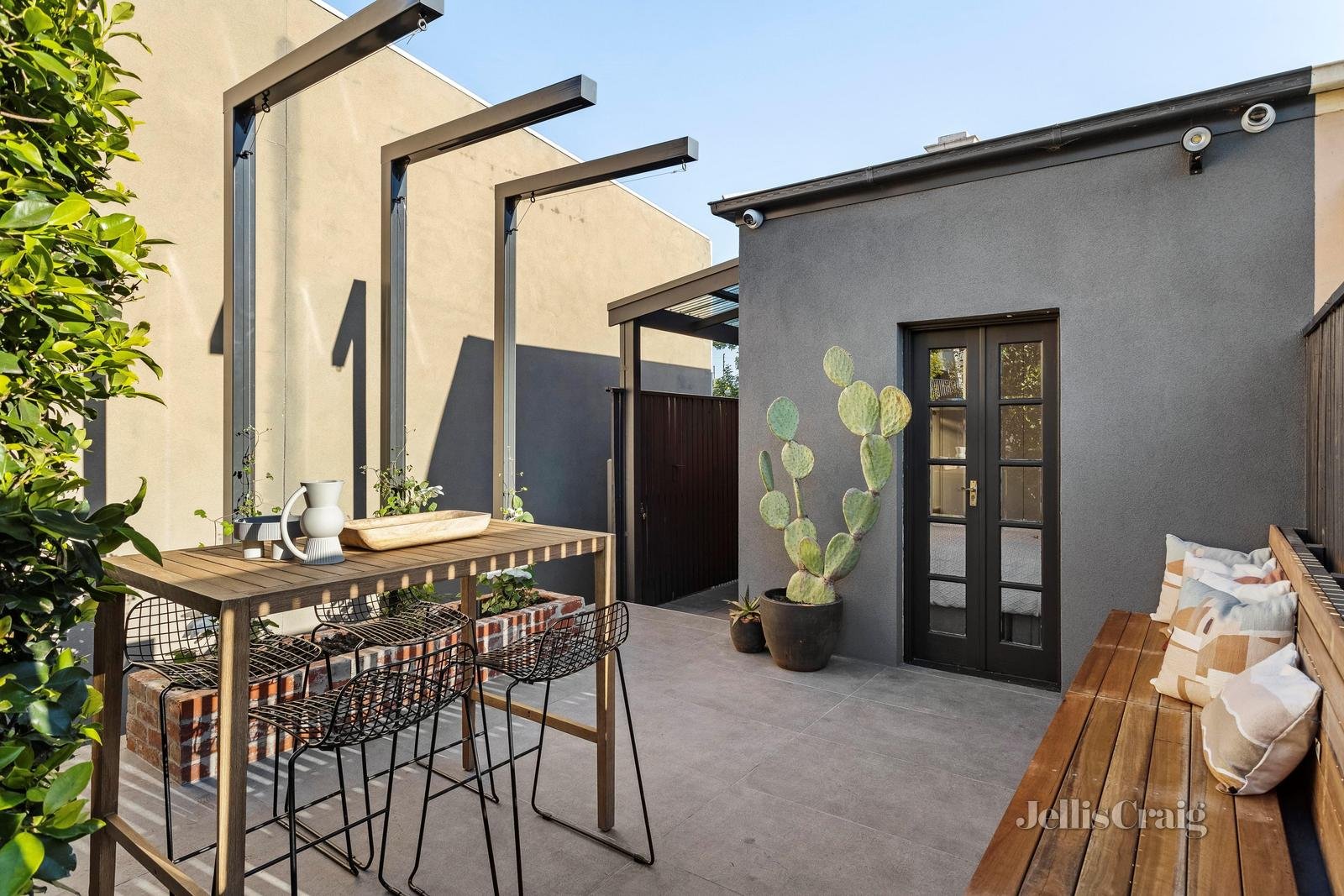 31 Delany Close, Canterbury image 1