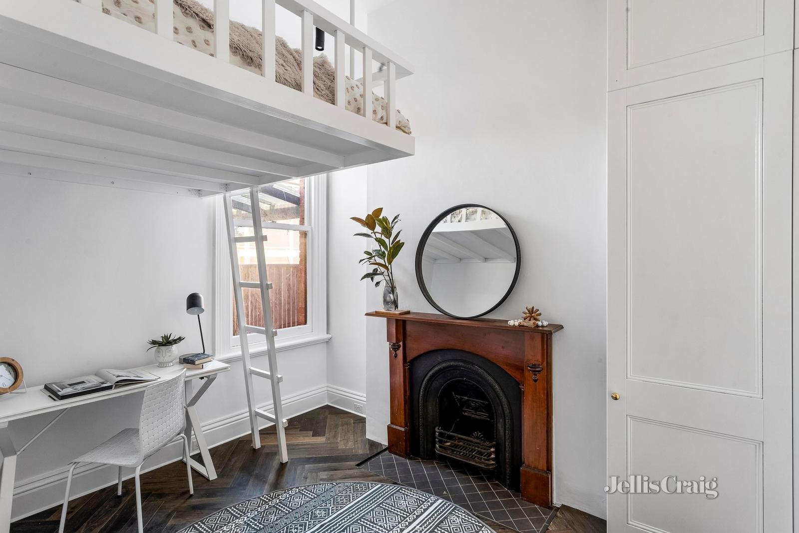 31 Delany Close, Canterbury image 5