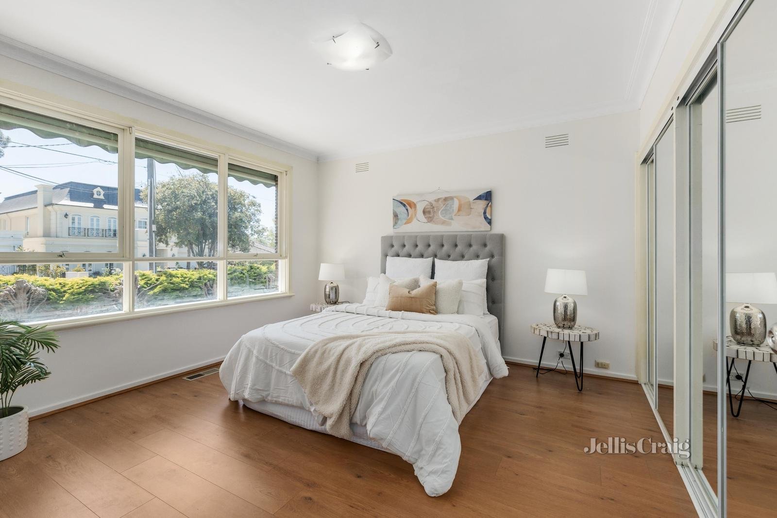 31 Delmore Crescent, Glen Waverley image 6