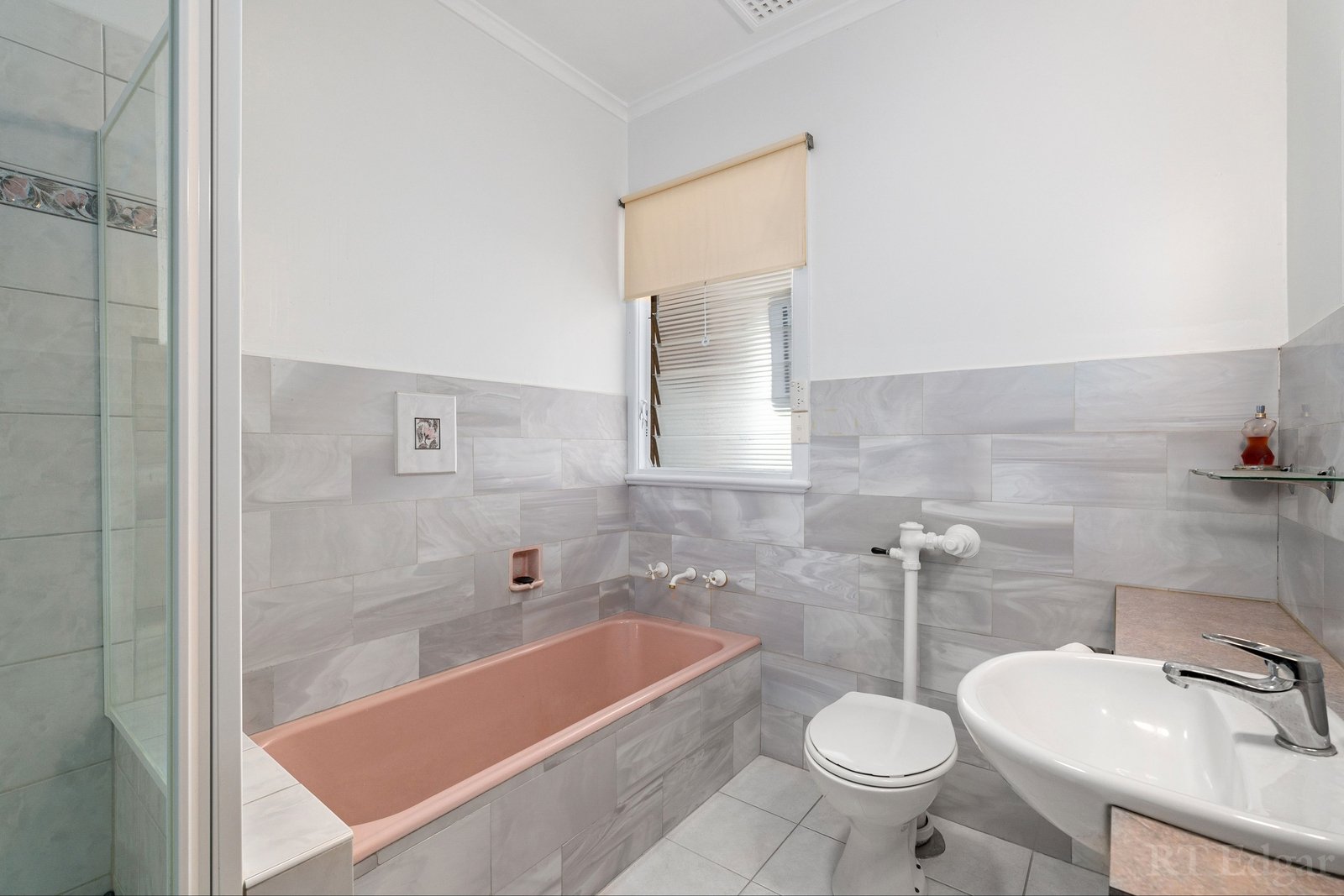 Property Gallery Thumbnail 19