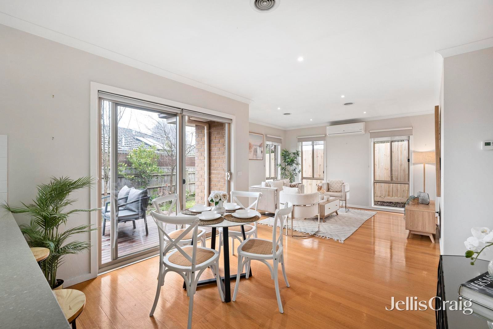 3/1 Elaine Court, Mooroolbark image 3