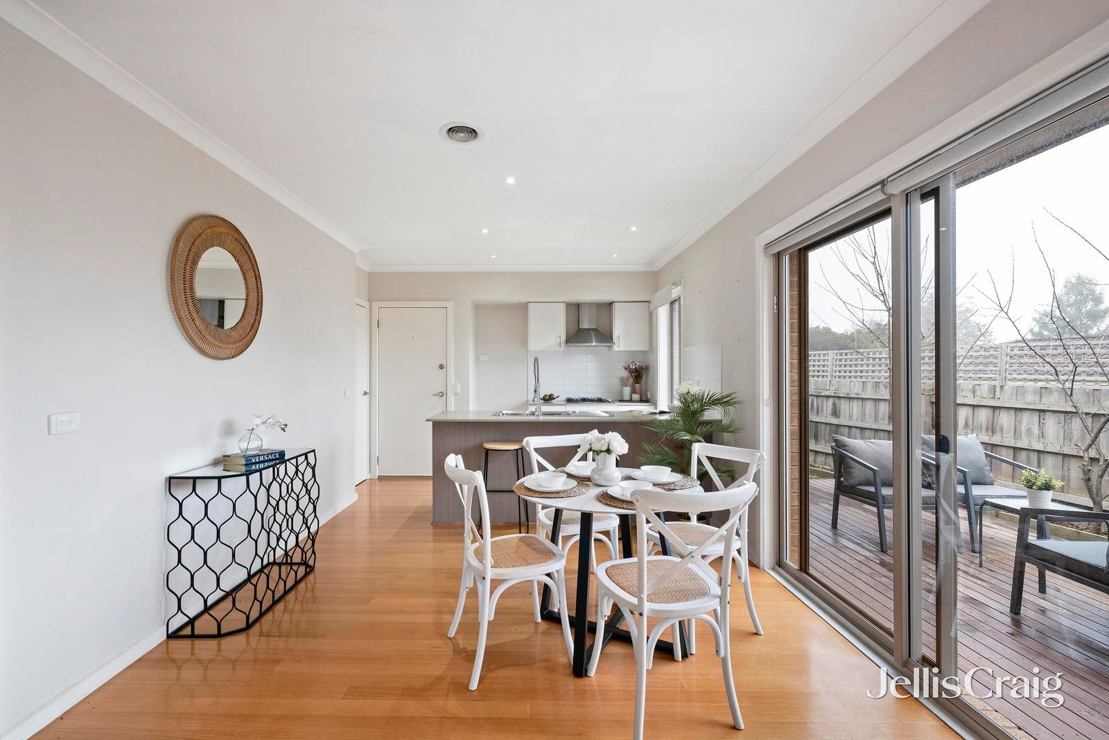 3/1 Elaine Court, Mooroolbark image 5