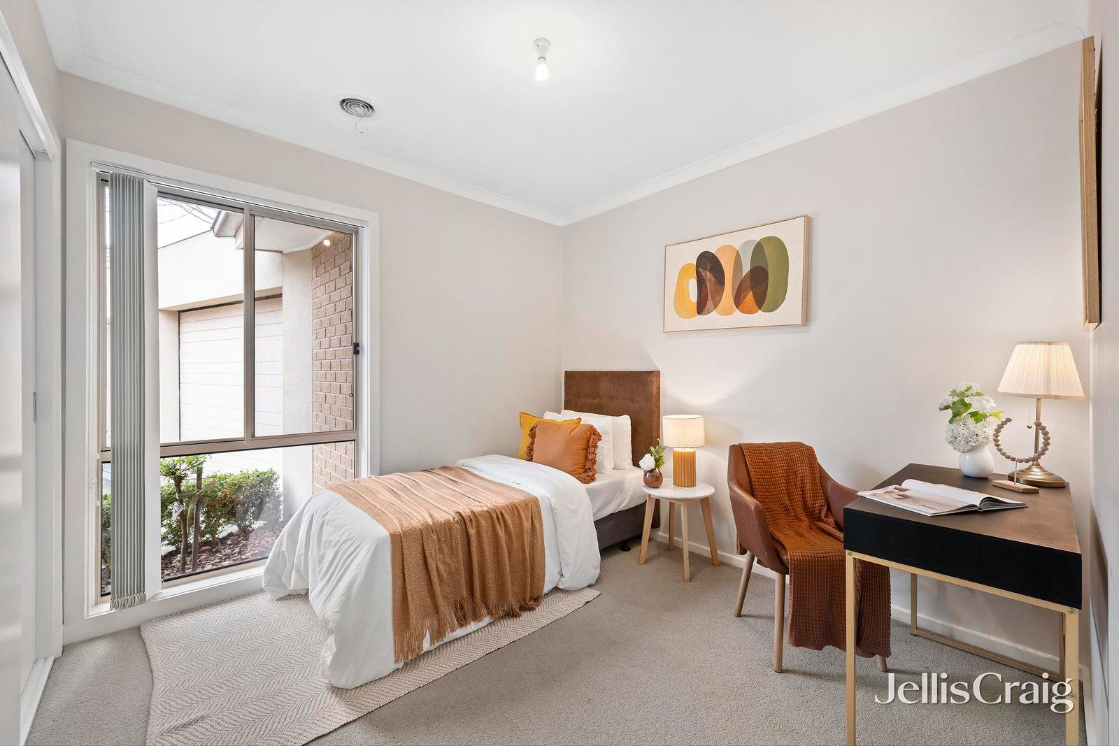 3/1 Elaine Court, Mooroolbark image 9
