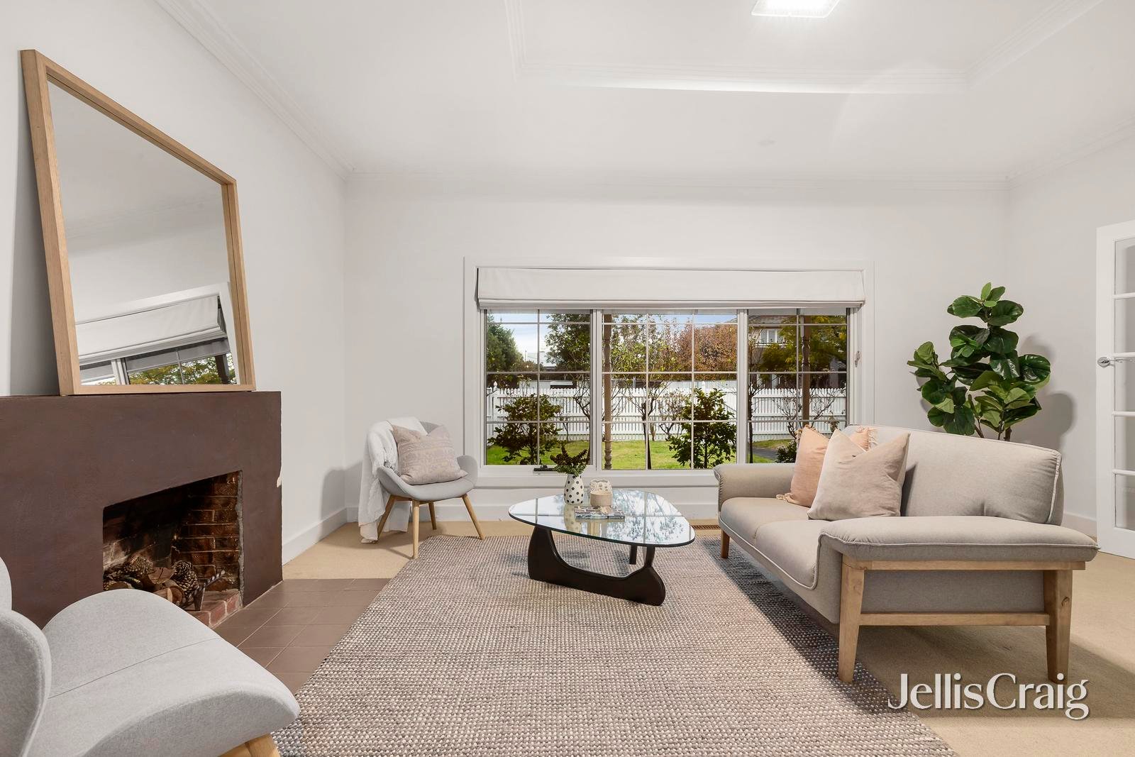 31 Elliot Street, Parkdale image 5