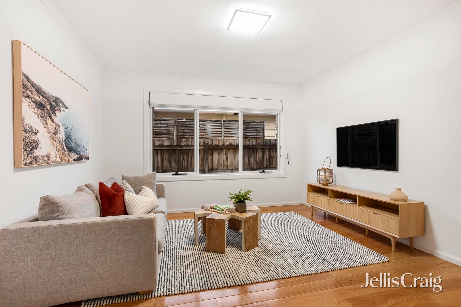 31 Elliot Street, Parkdale image 6