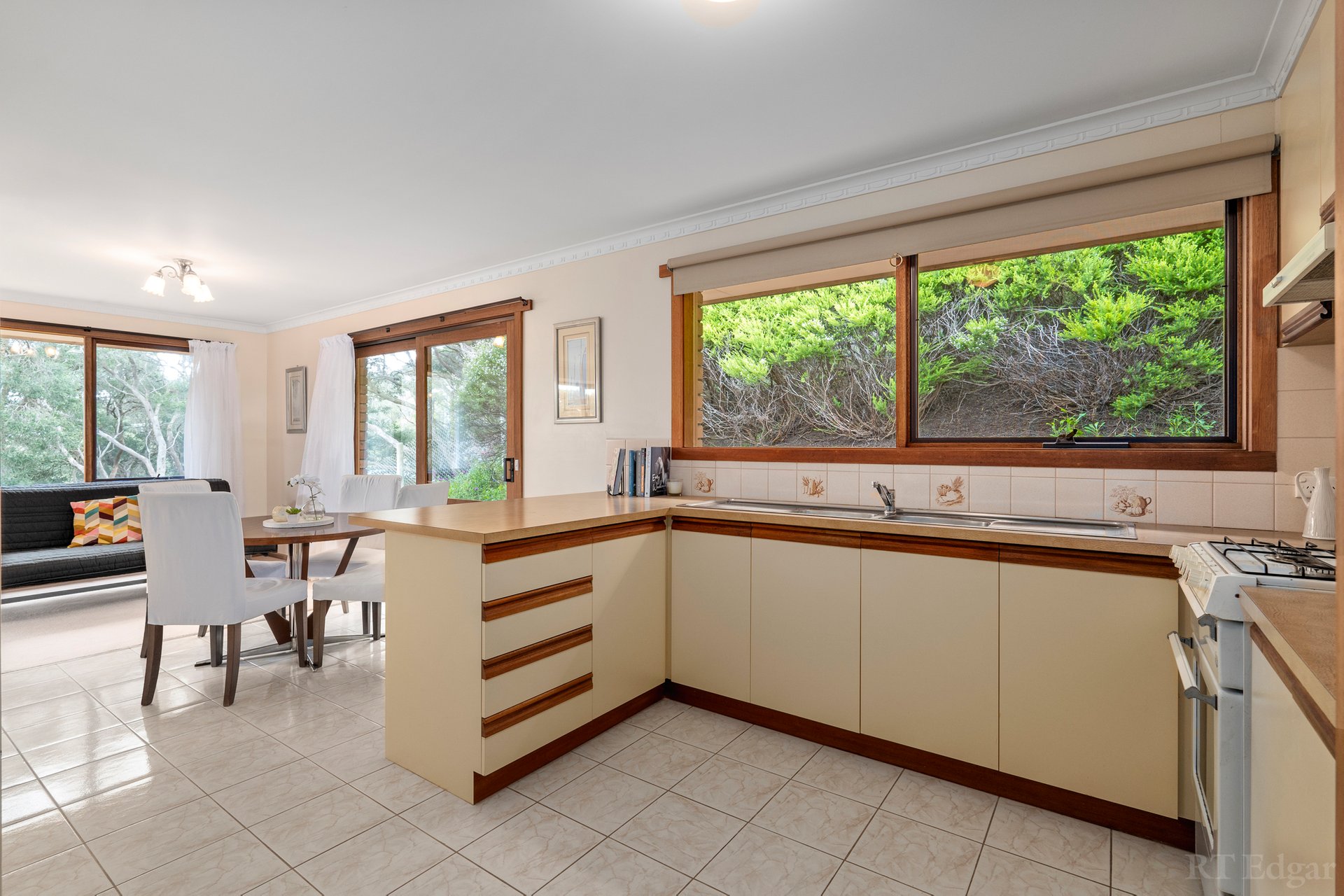 Property Gallery Thumbnail 7