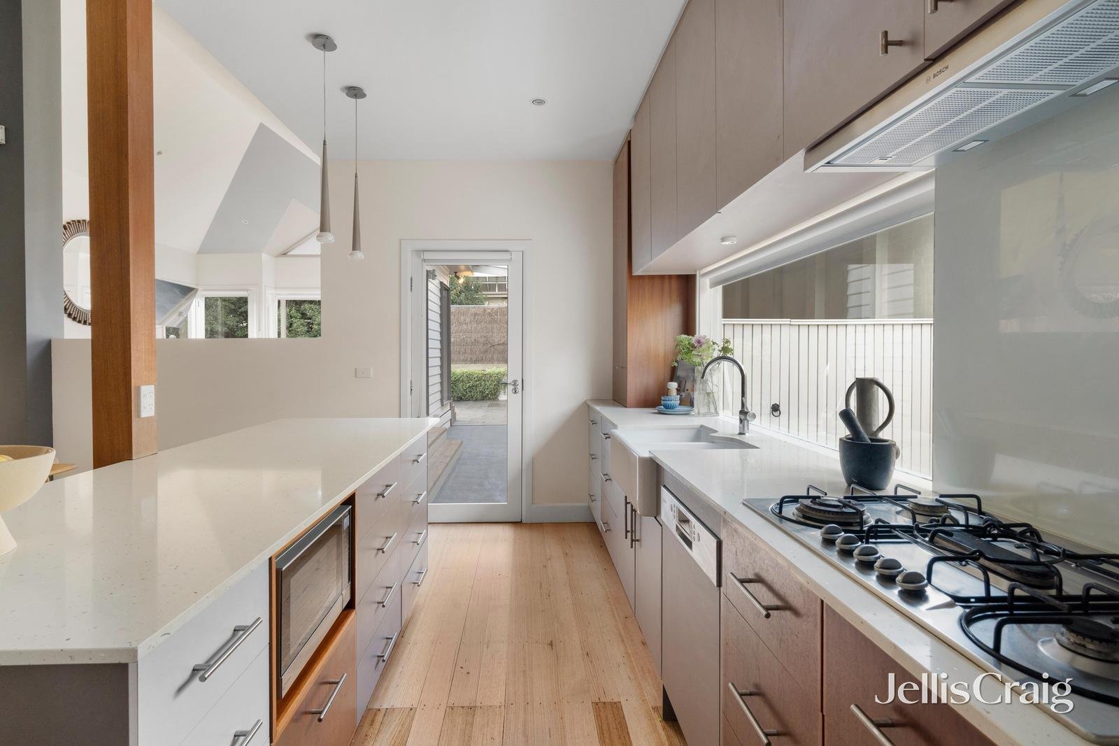 31 Ferndale Road, Glen Iris image 6