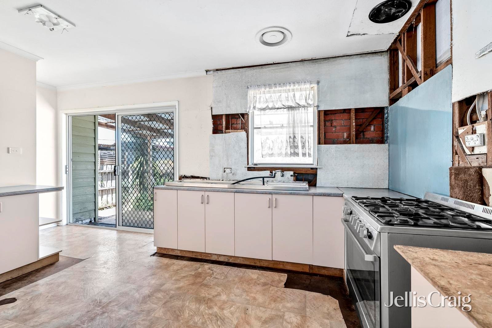 31 Georgia Grove, Corio image 8