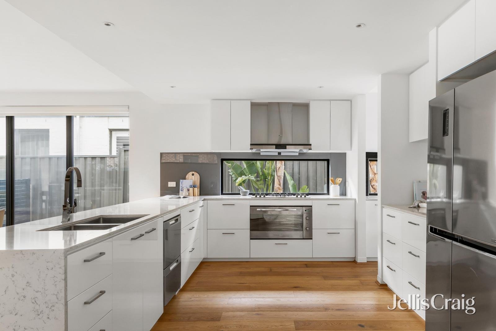 31 Gilmour Road, Bentleigh image 4