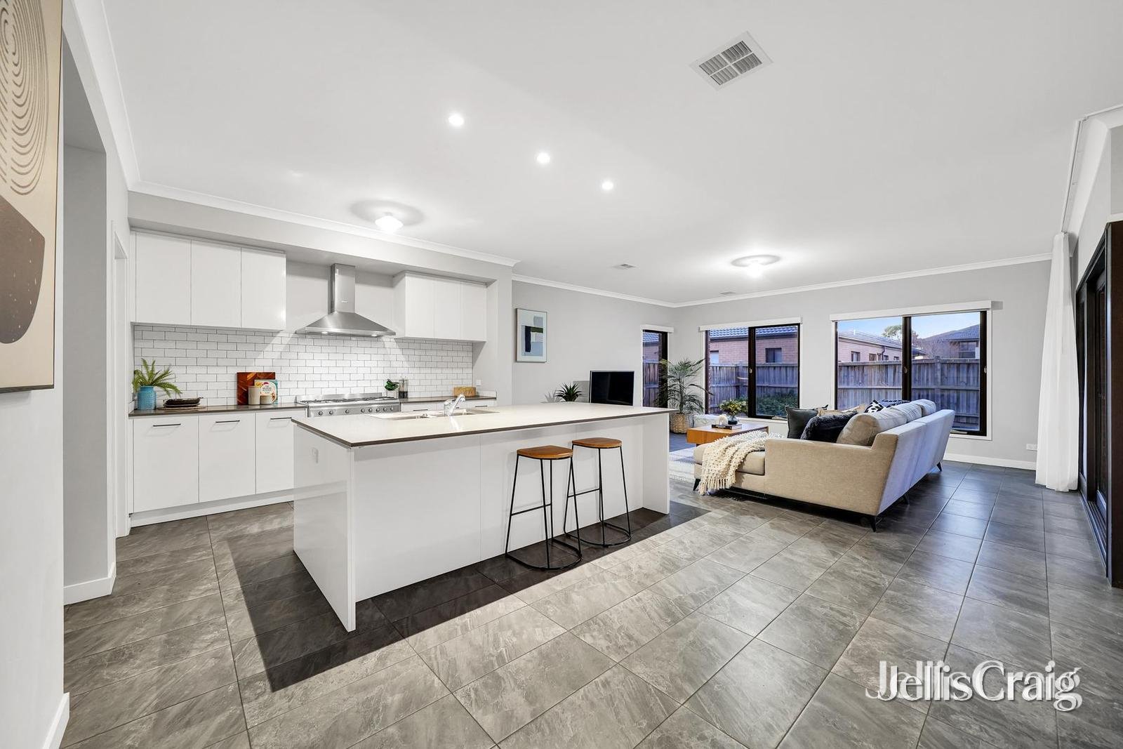 31 Gramercy Boulevard, Point&nbsp;Cook image 4