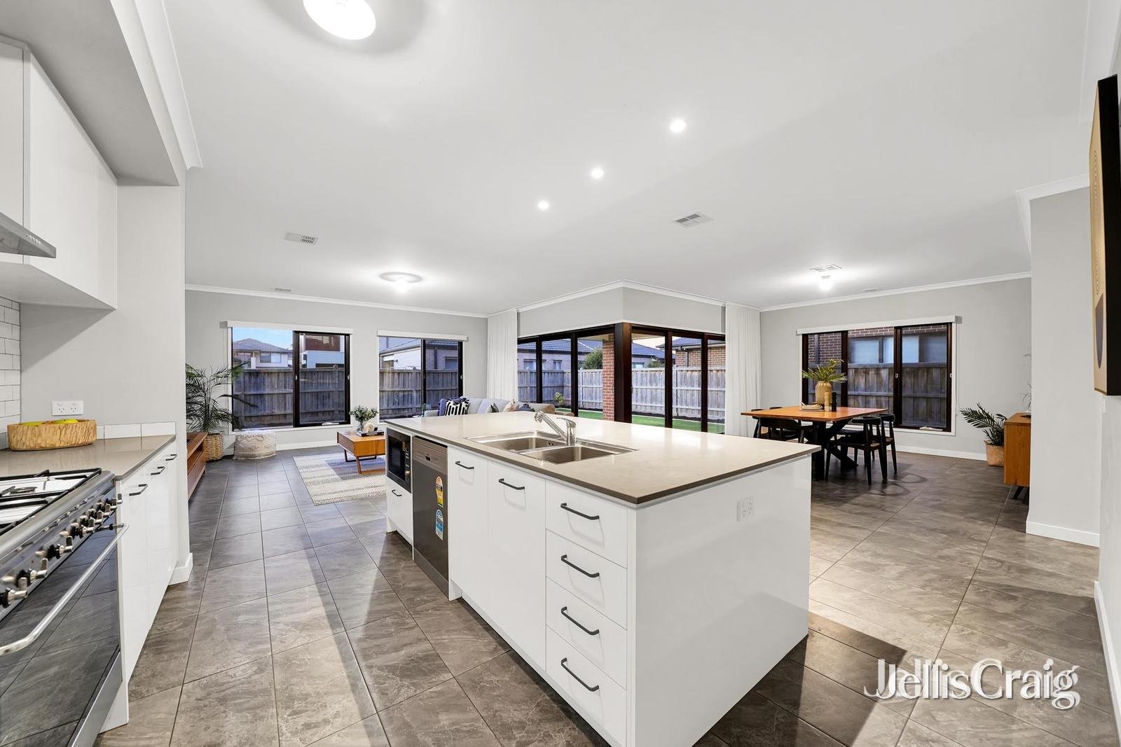 31 Gramercy Boulevard, Point&nbsp;Cook image 7