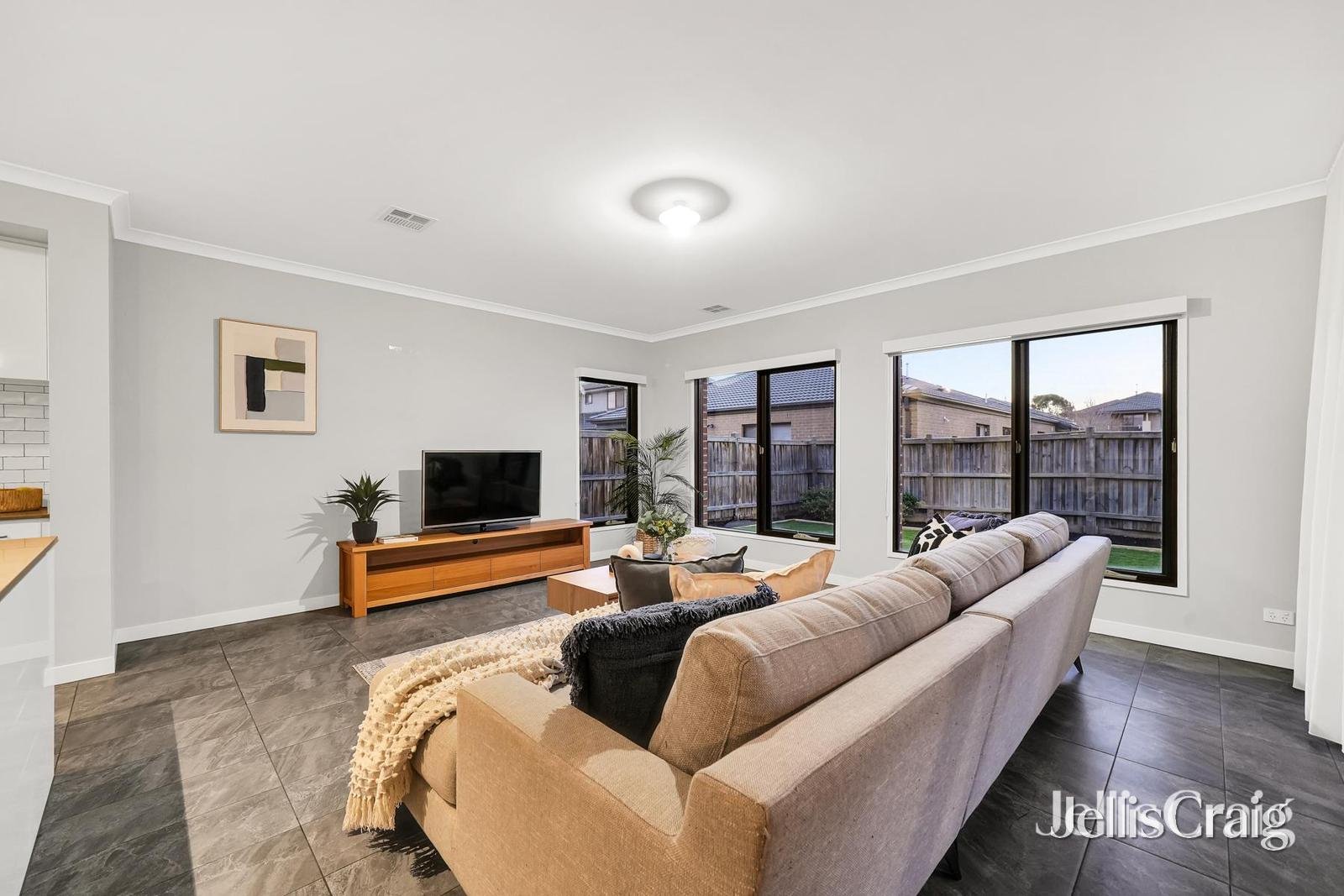 31 Gramercy Boulevard, Point&nbsp;Cook image 11
