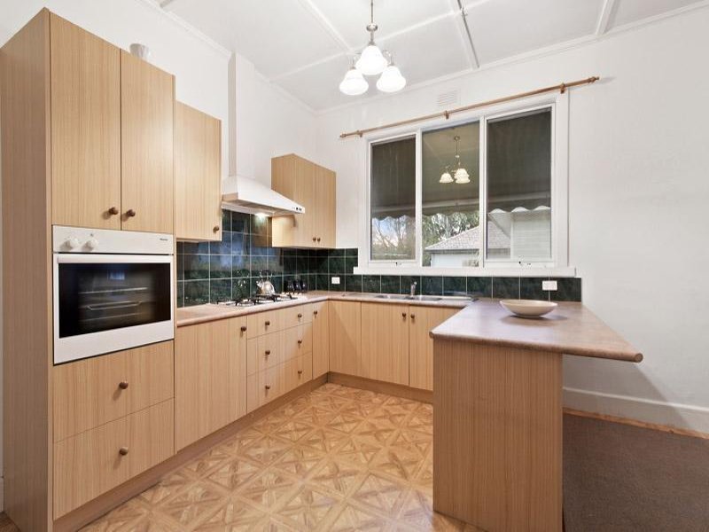 Property Gallery Thumbnail 3