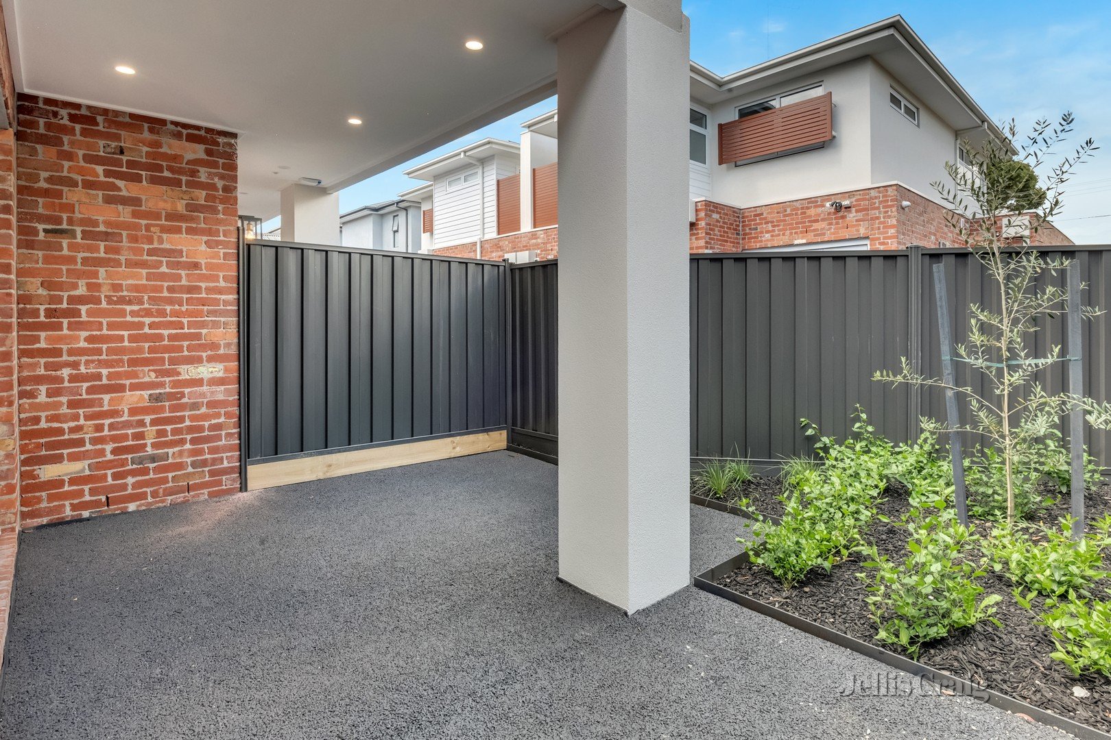 3/1 Hazel Grove, Pascoe Vale image 14