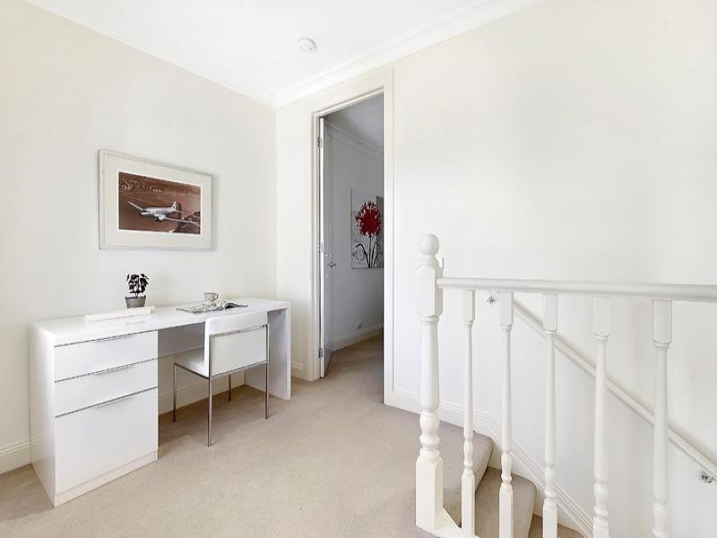 3/1 Highbury Street, Balwyn North image 6