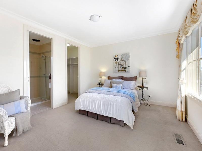 3/1 Highbury Street, Balwyn North image 7