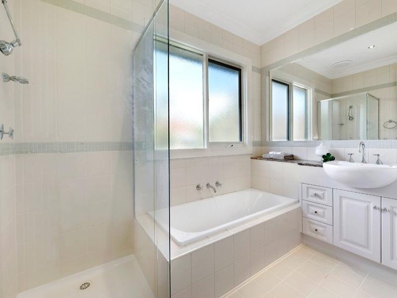 3/1 Highbury Street, Balwyn North image 9