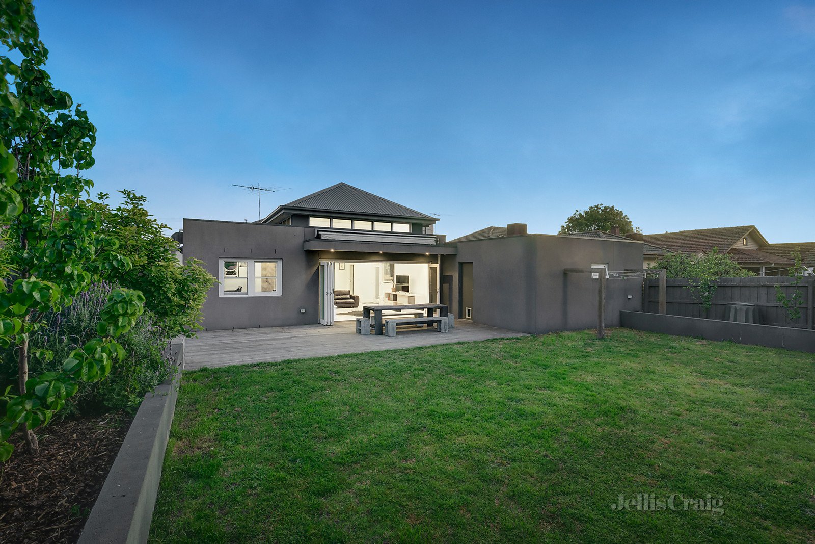 31 Hutchinson Street, Bentleigh image 8