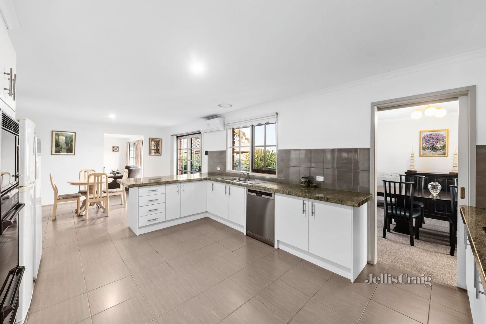 31 James Milne Drive, Croydon North image 3