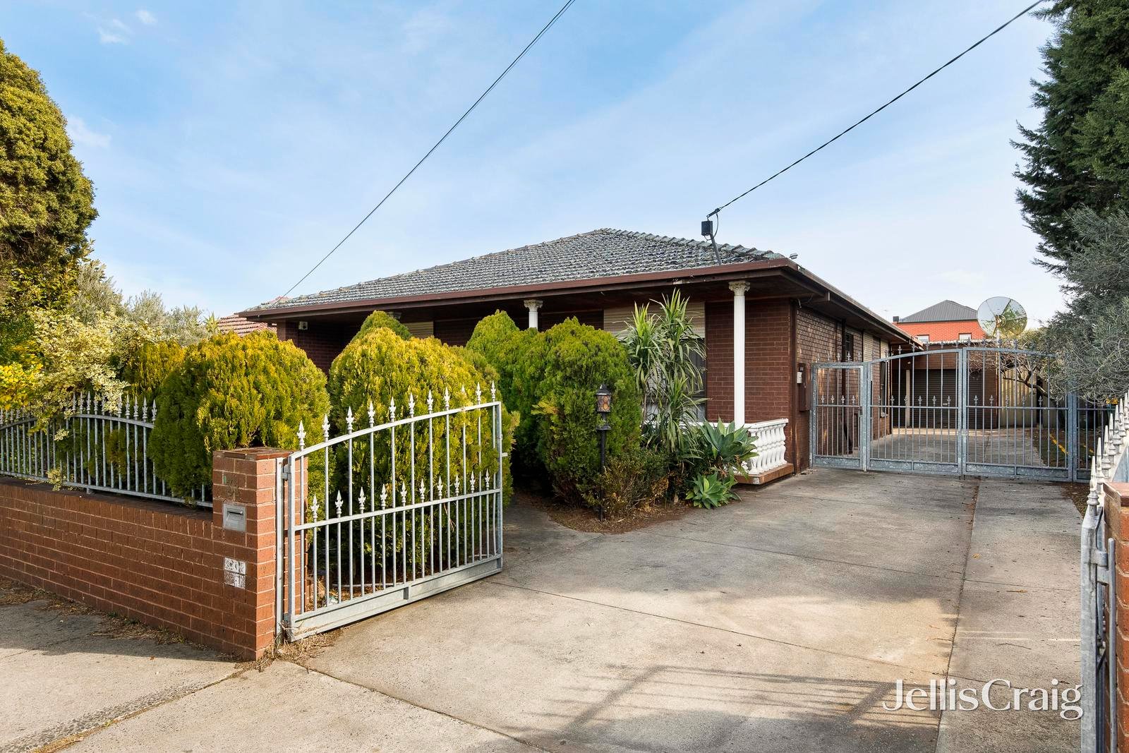 31 Joffre Street, Reservoir image 1