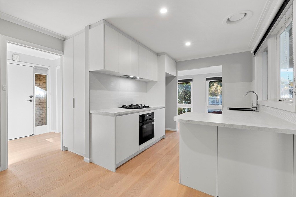 31 Kallay Street, Croydon image 5