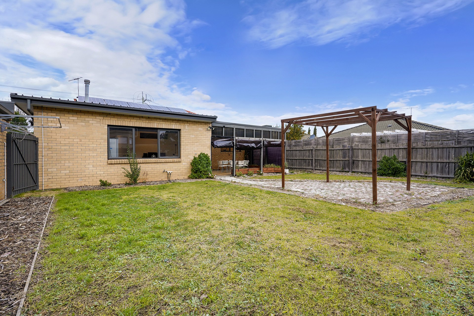 31 Kauri Grove, Glen Waverley image 10