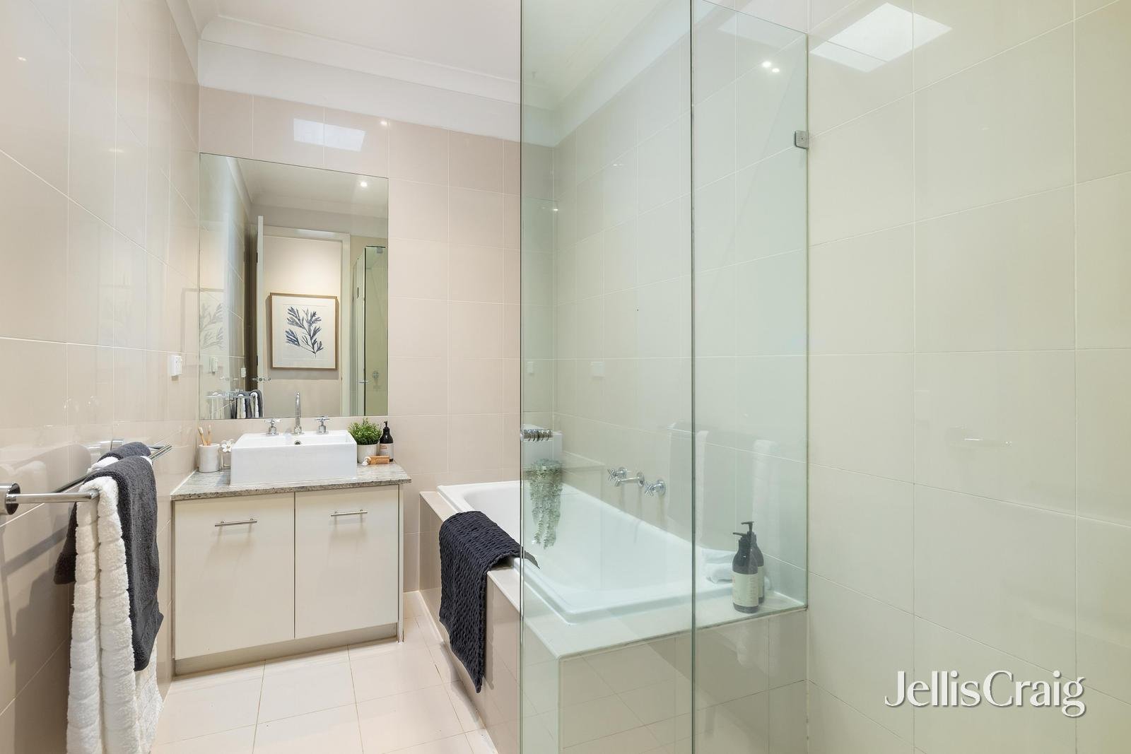 3/1 Kelba Street, Balwyn North image 10