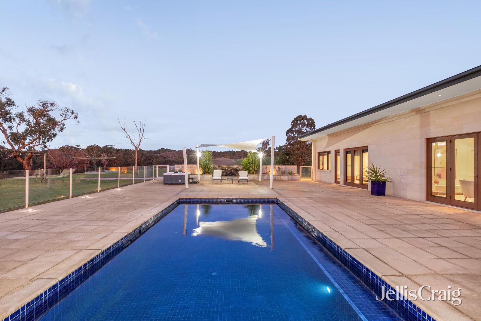 31 Laceys Road, Cottles Bridge image 21