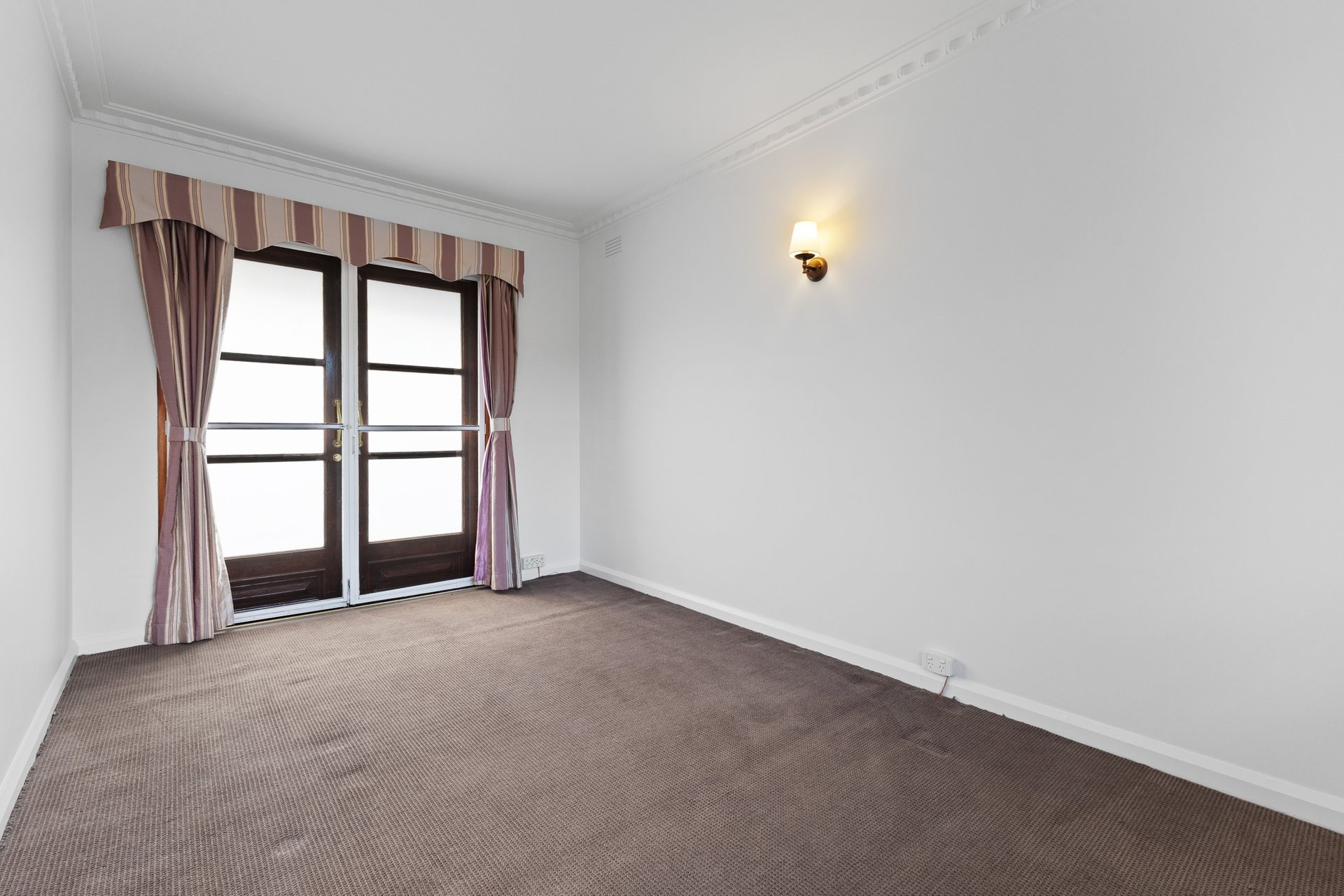 31 Leyland Road, Mount Waverley image 4