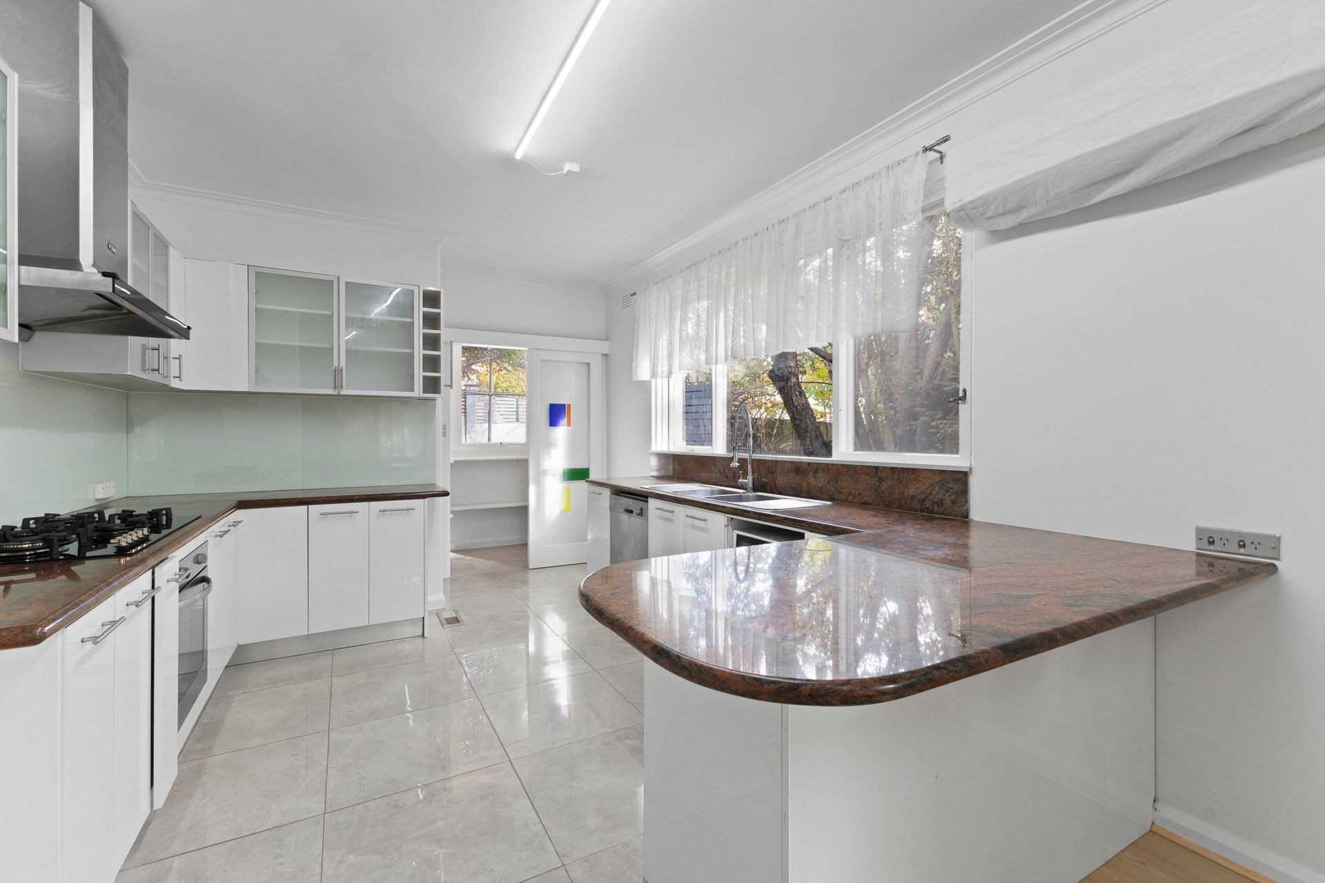 31 Leyland Road, Mount Waverley image 3
