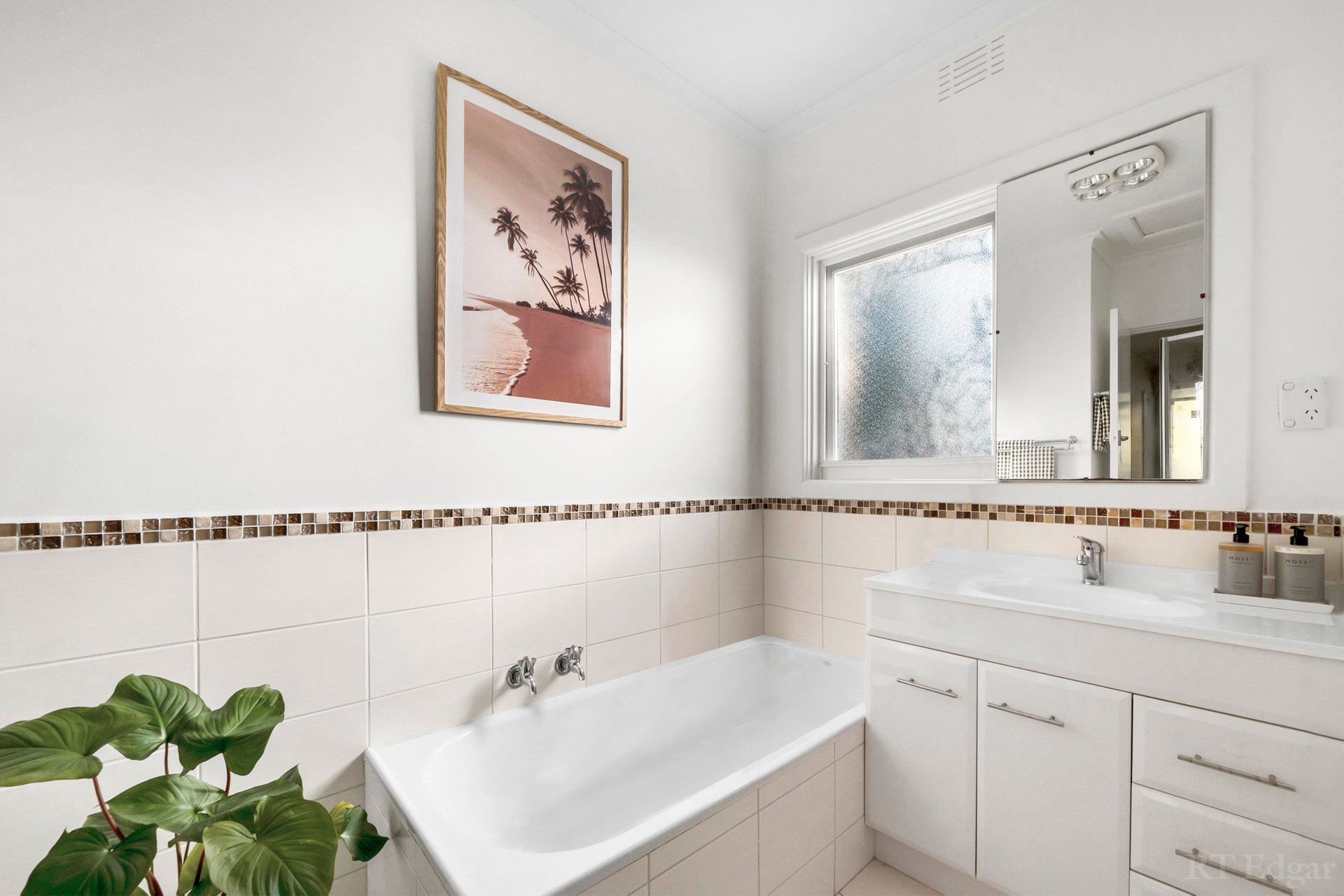 Property Gallery Thumbnail 7