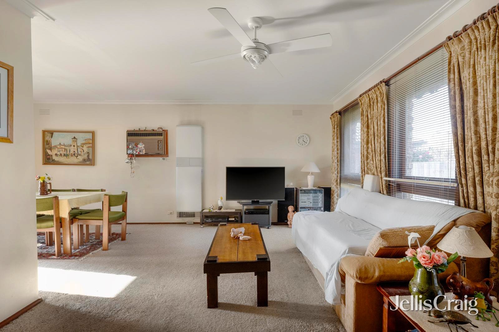 31 Luton Way, Bundoora image 3