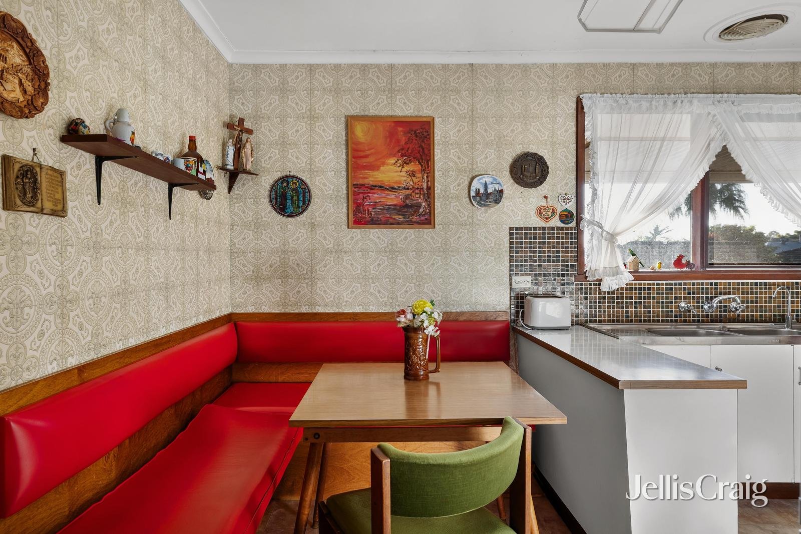 31 Luton Way, Bundoora image 5