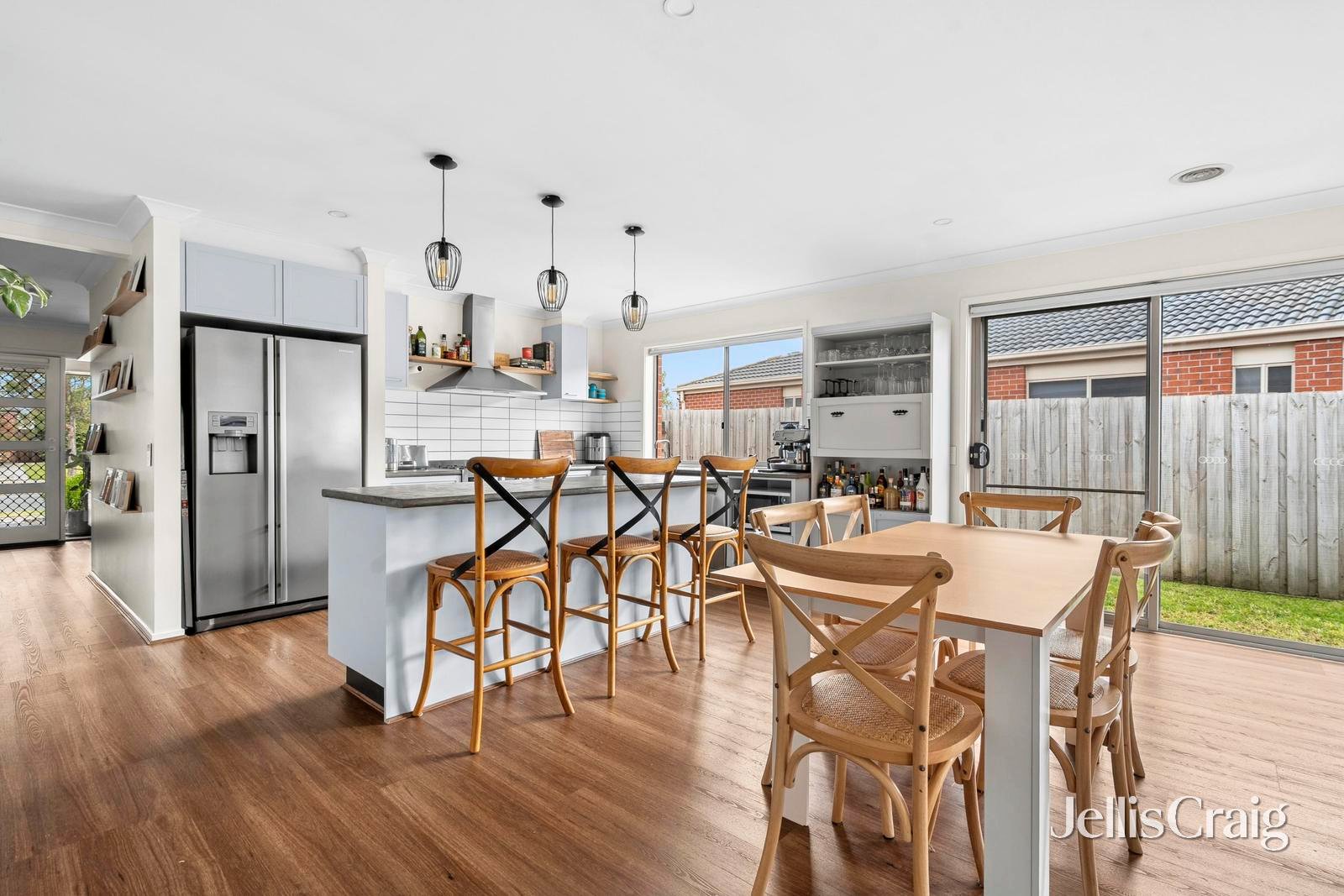 31 Macfarlane Street, Marshall image 2