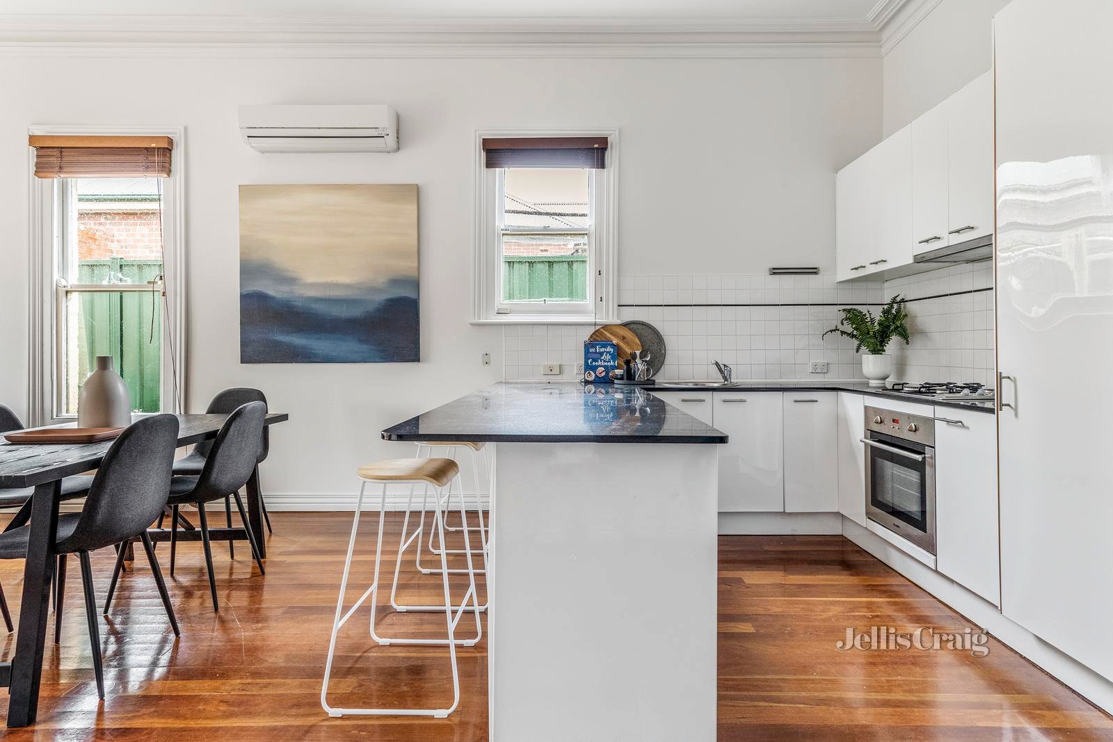 31 Main Street, Coburg image 7