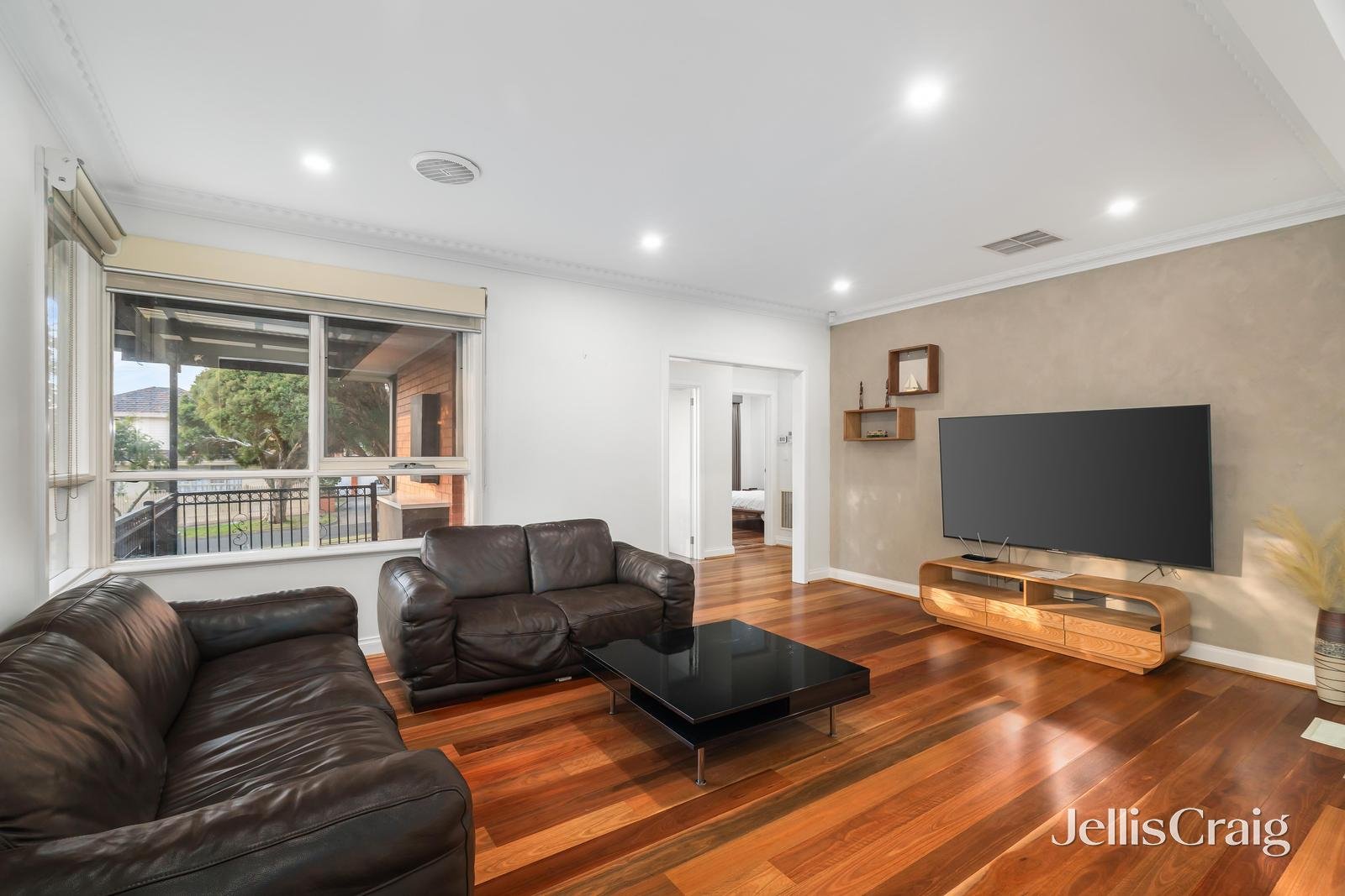 31 Margate Crescent, Glen Waverley image 3