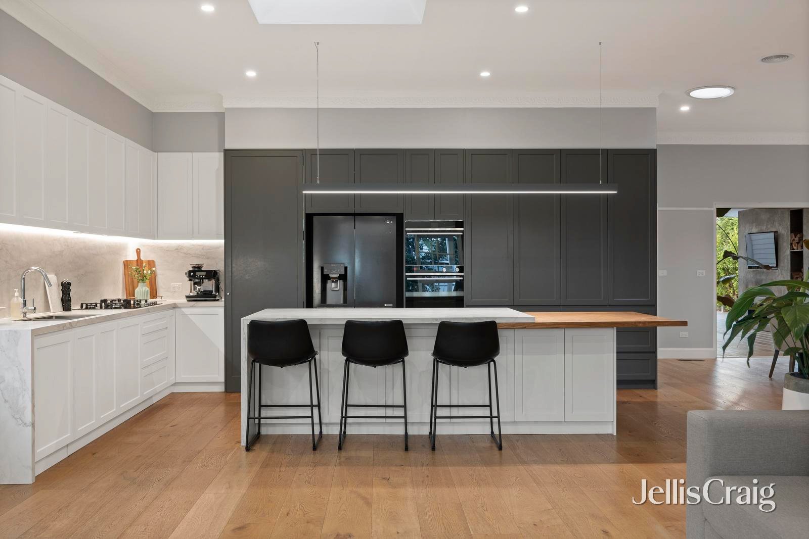 31 Marquis Road, Bentleigh image 4