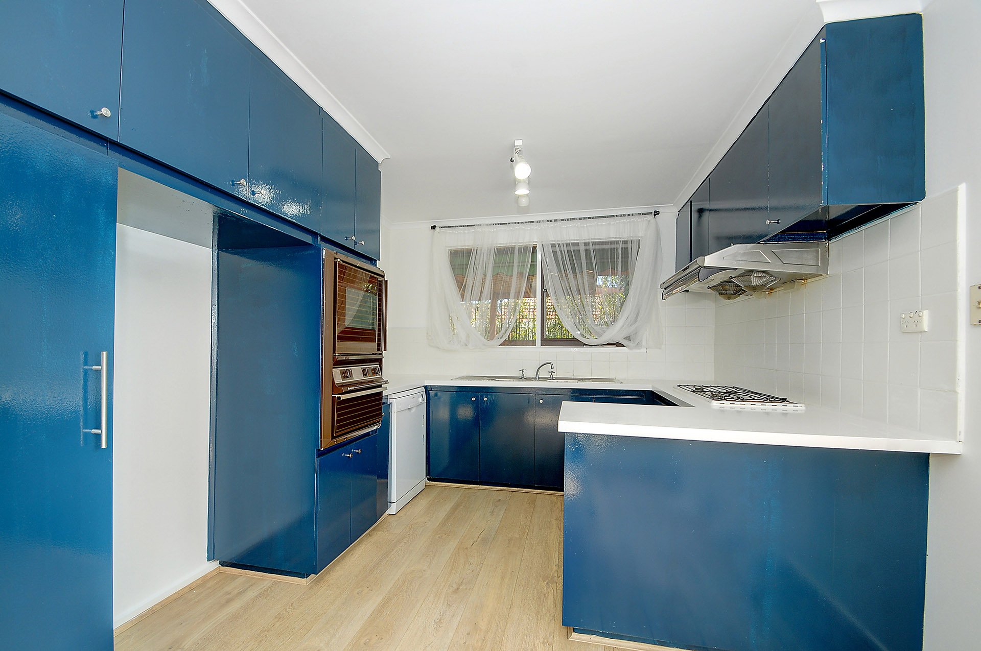 3/1 Maxine Court, Mount&nbsp;Waverley image 2