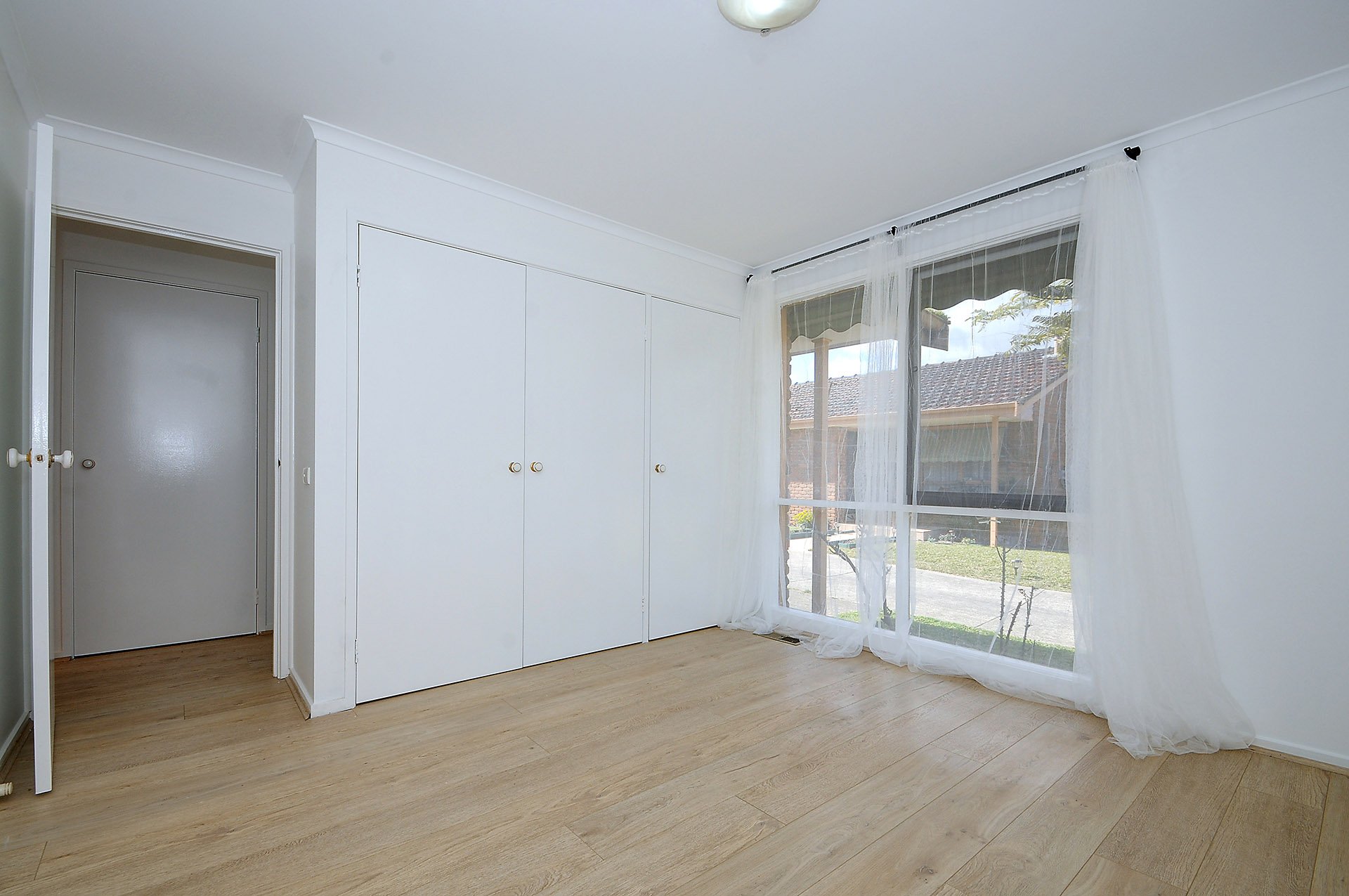3/1 Maxine Court, Mount&nbsp;Waverley image 4