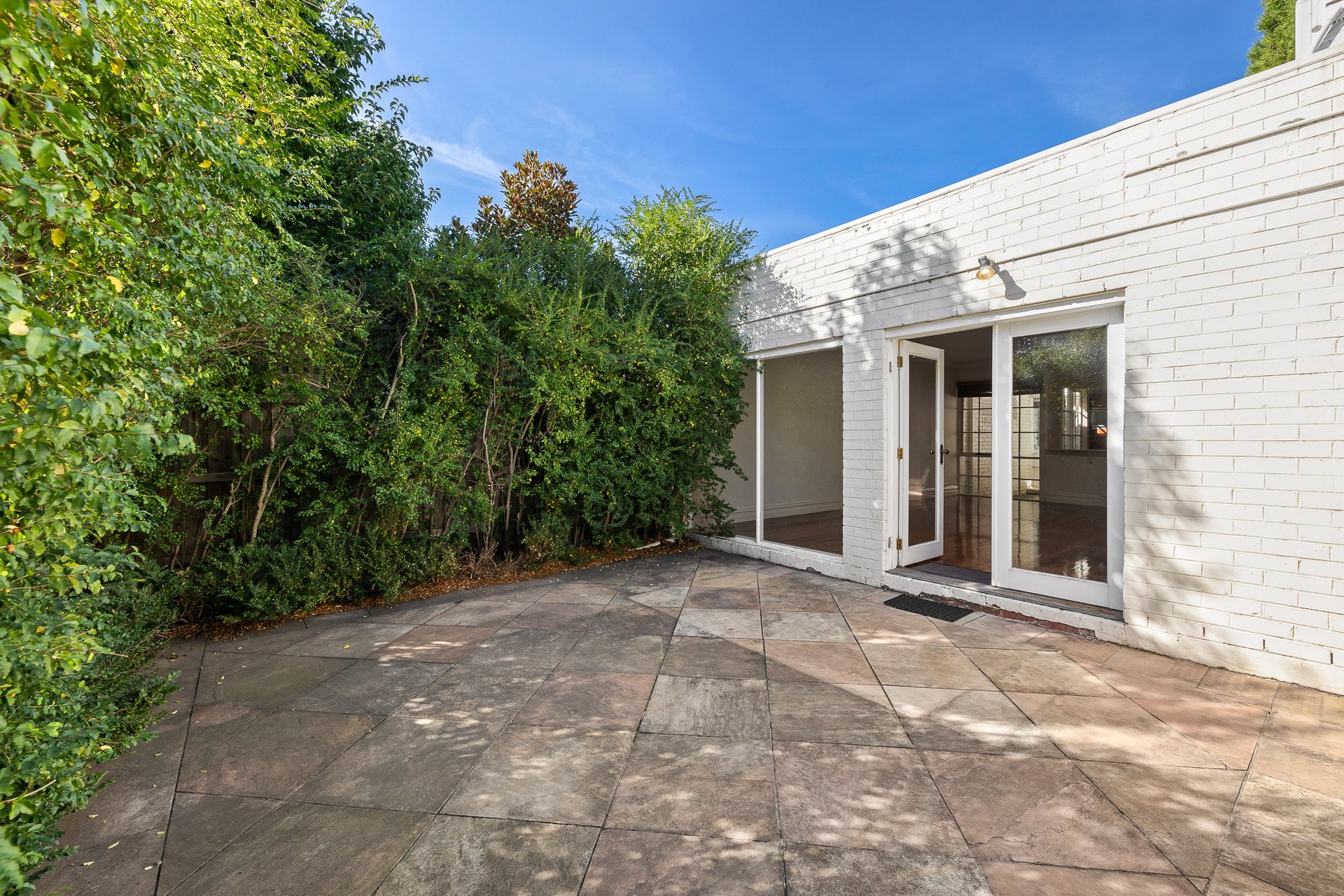 Property Gallery Thumbnail 2
