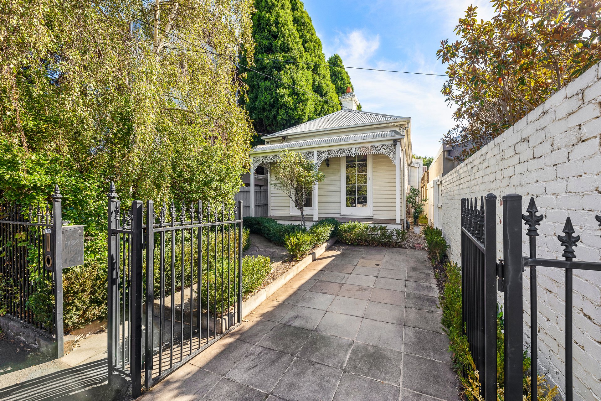 Property Gallery - Main Image