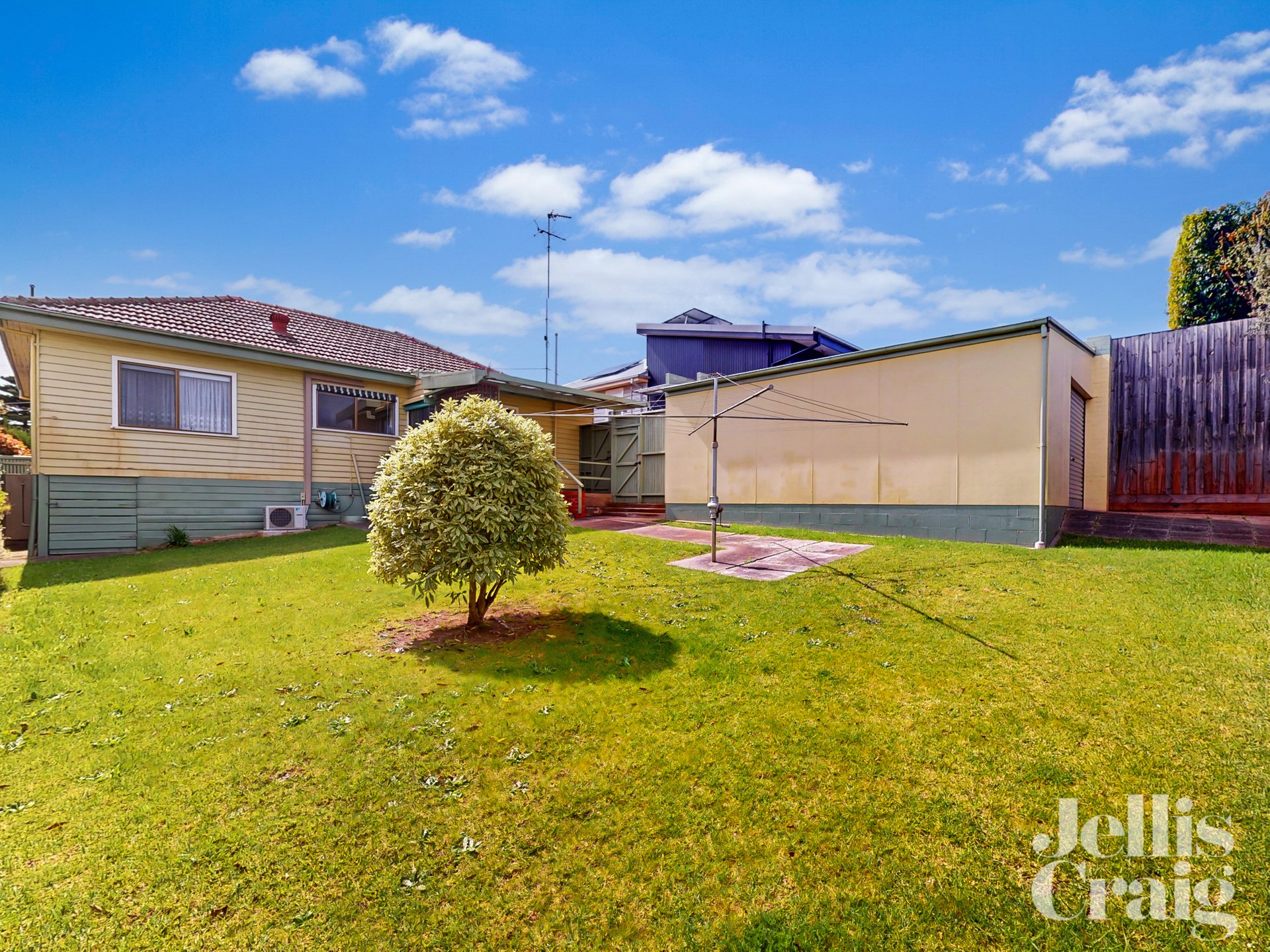 31 May Street, Aberfeldie image 10