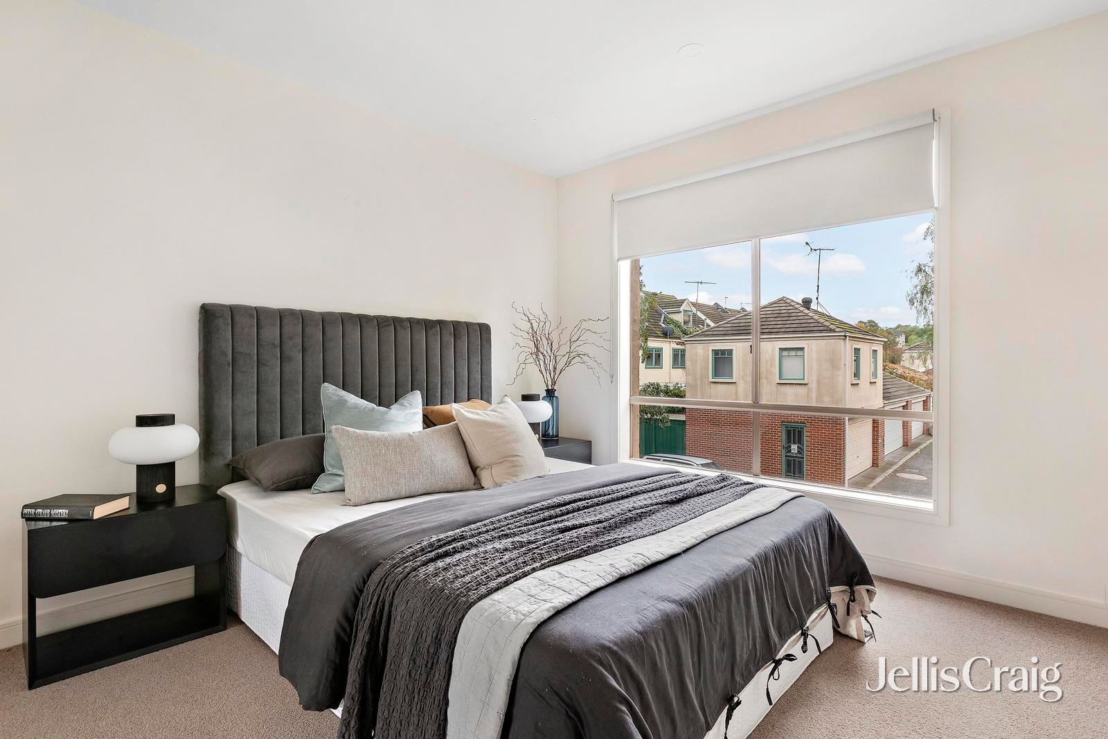 31 McTaggart Street, Kensington image 5