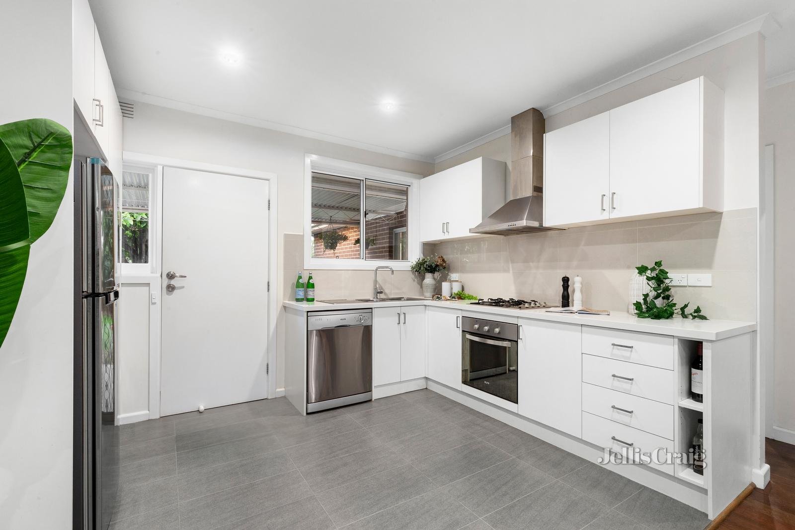 31 Medoro Grove, Mulgrave image 3