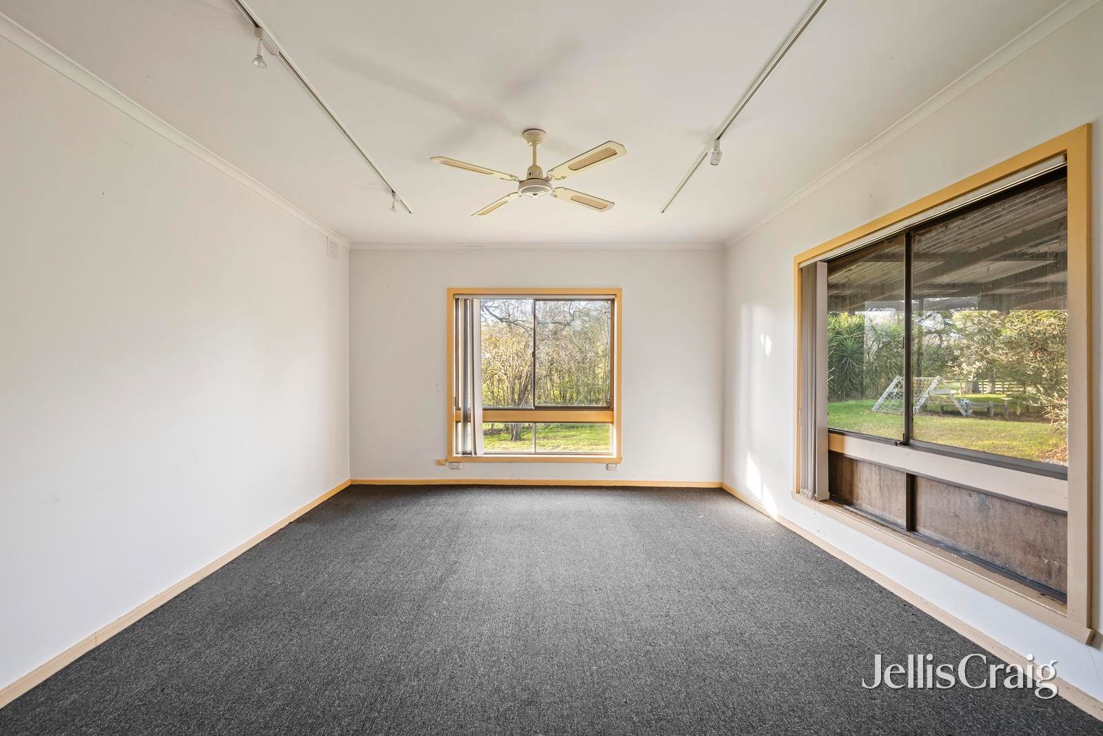 31 Melba Highway, Yering image 7