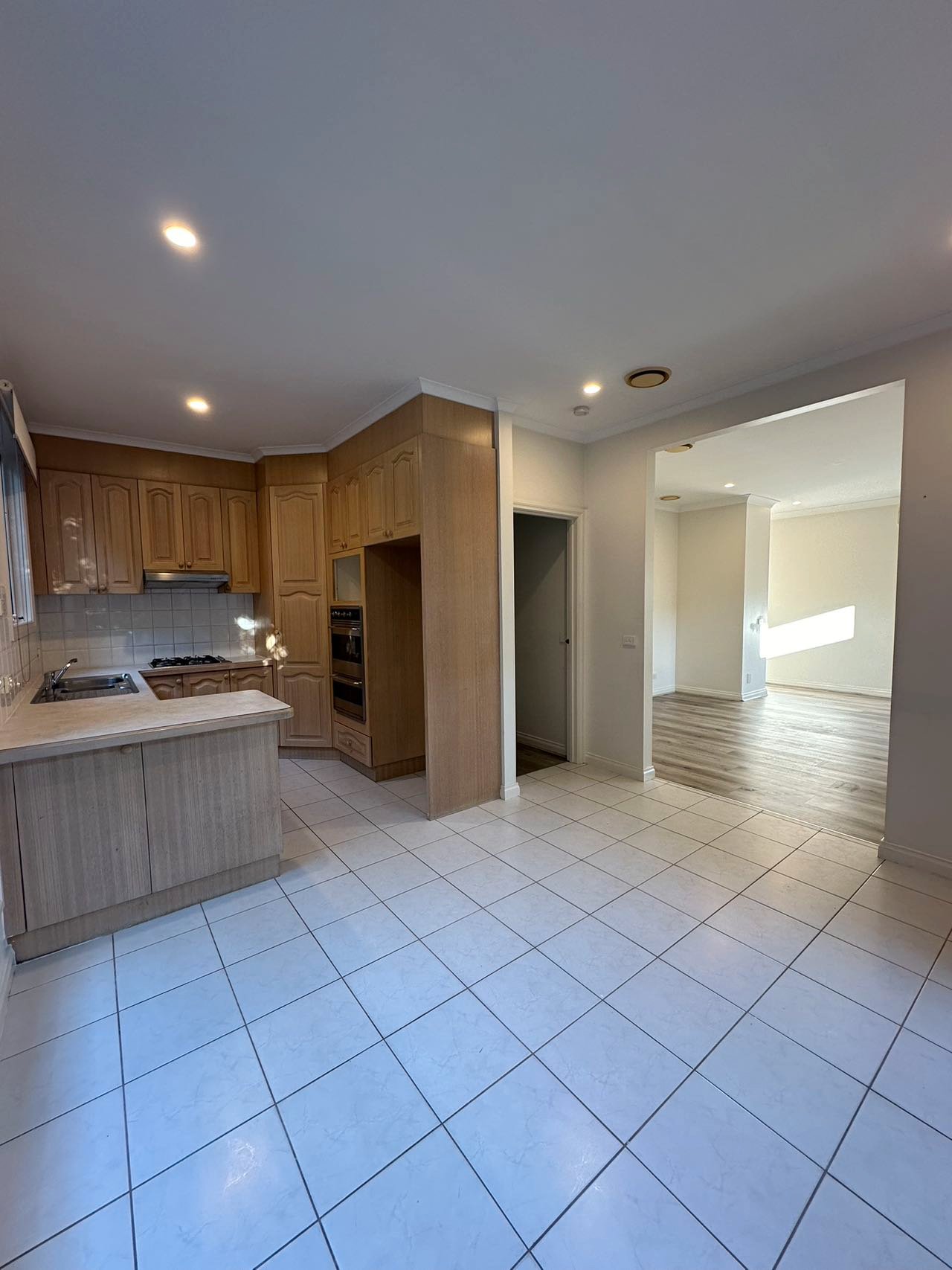 3/1 Mernda Avenue, Carnegie image 6