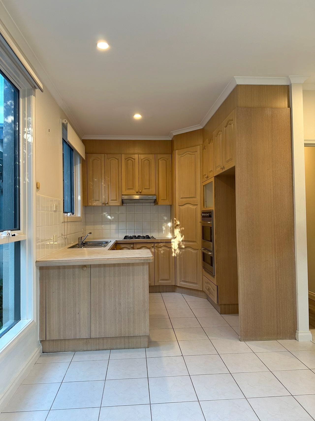 3/1 Mernda Avenue, Carnegie image 2