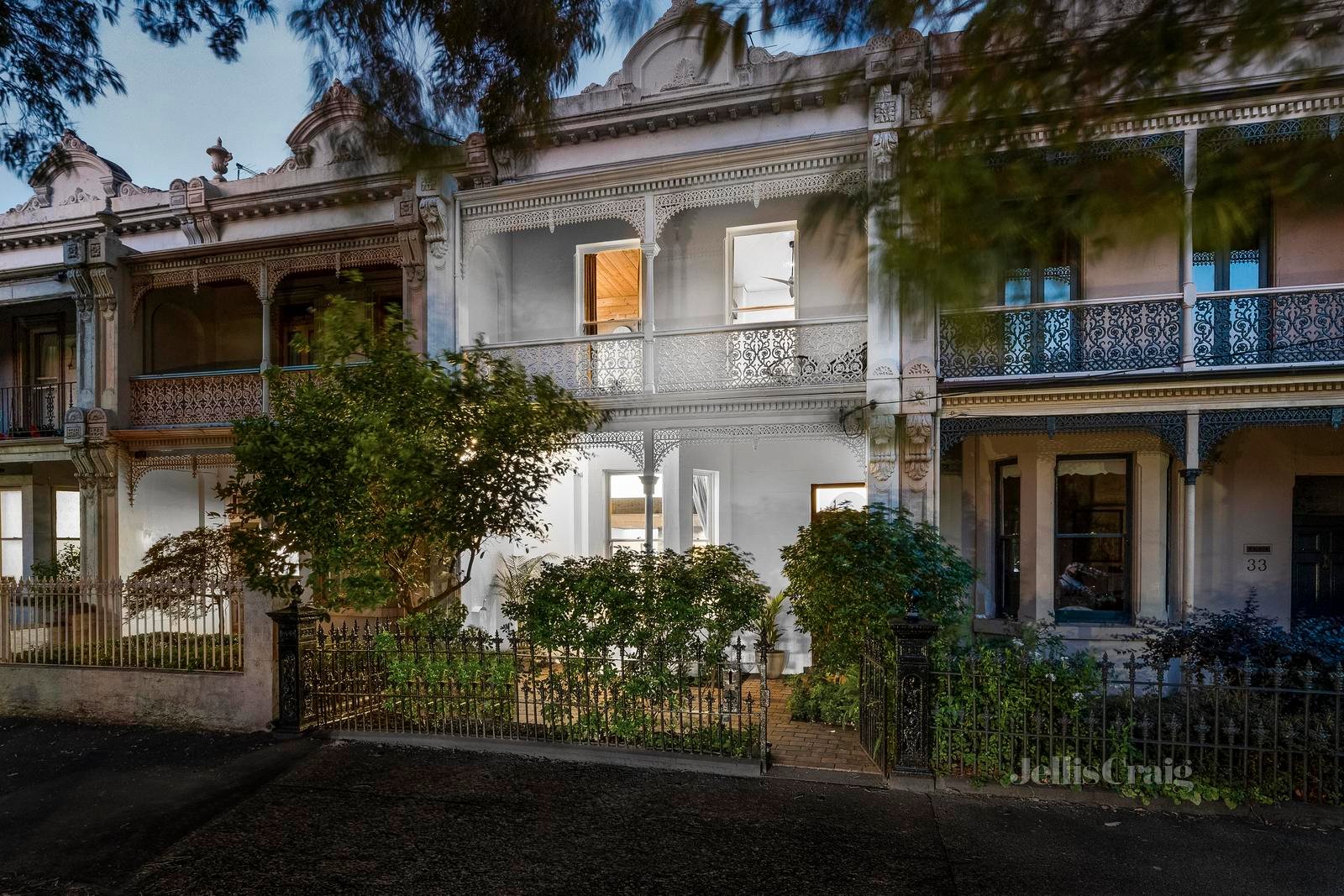 31 Merton Street, Albert Park image 1