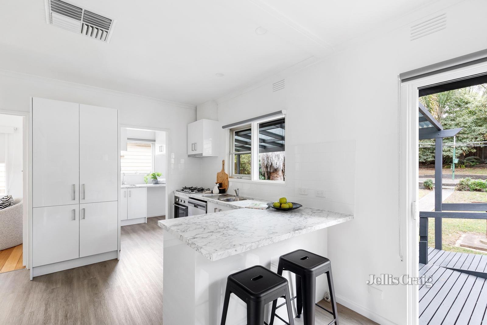 31 Miriam Street, Rosanna image 7